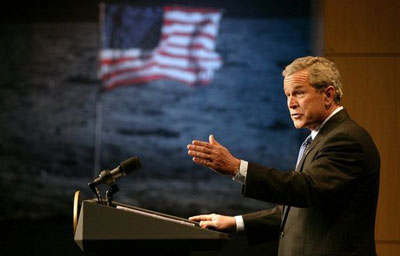 Bush at NASA HQ