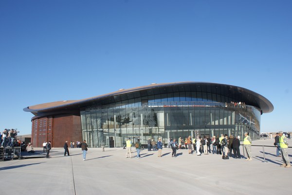 Terminal building